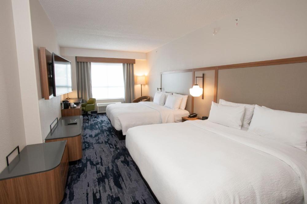 Room with Two King Beds and River View - Communication Assistance interior